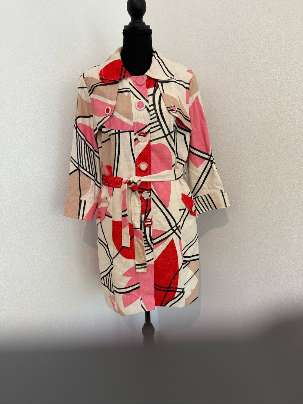 Alberto Makali Cream, red, pink, tan, black shimmering trench coat. Vintage